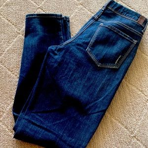 Vera Wang skinny jeans size 4